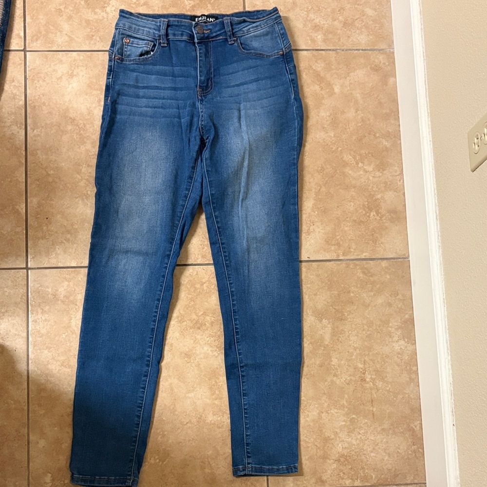 Classic Blue Skinny Jeans for Women